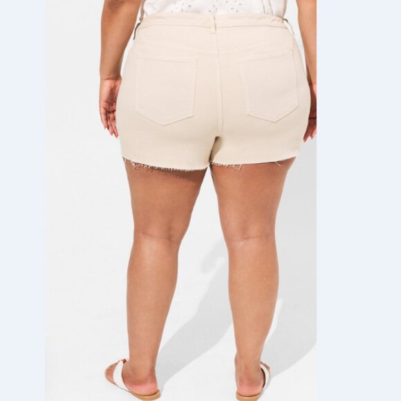 Torrid 3.5 Inch Classic Denim High-Rise Short - Khaki - Size 24 - Picture 3 of 6